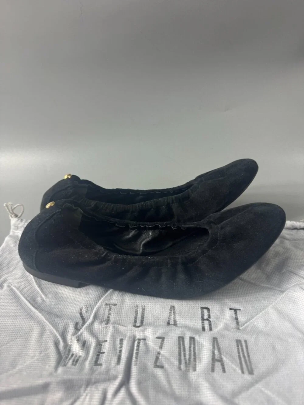 Stuart Weitzman Gabby Scrunch Black Suede Leather Ballet Flats Women's Size 7.5